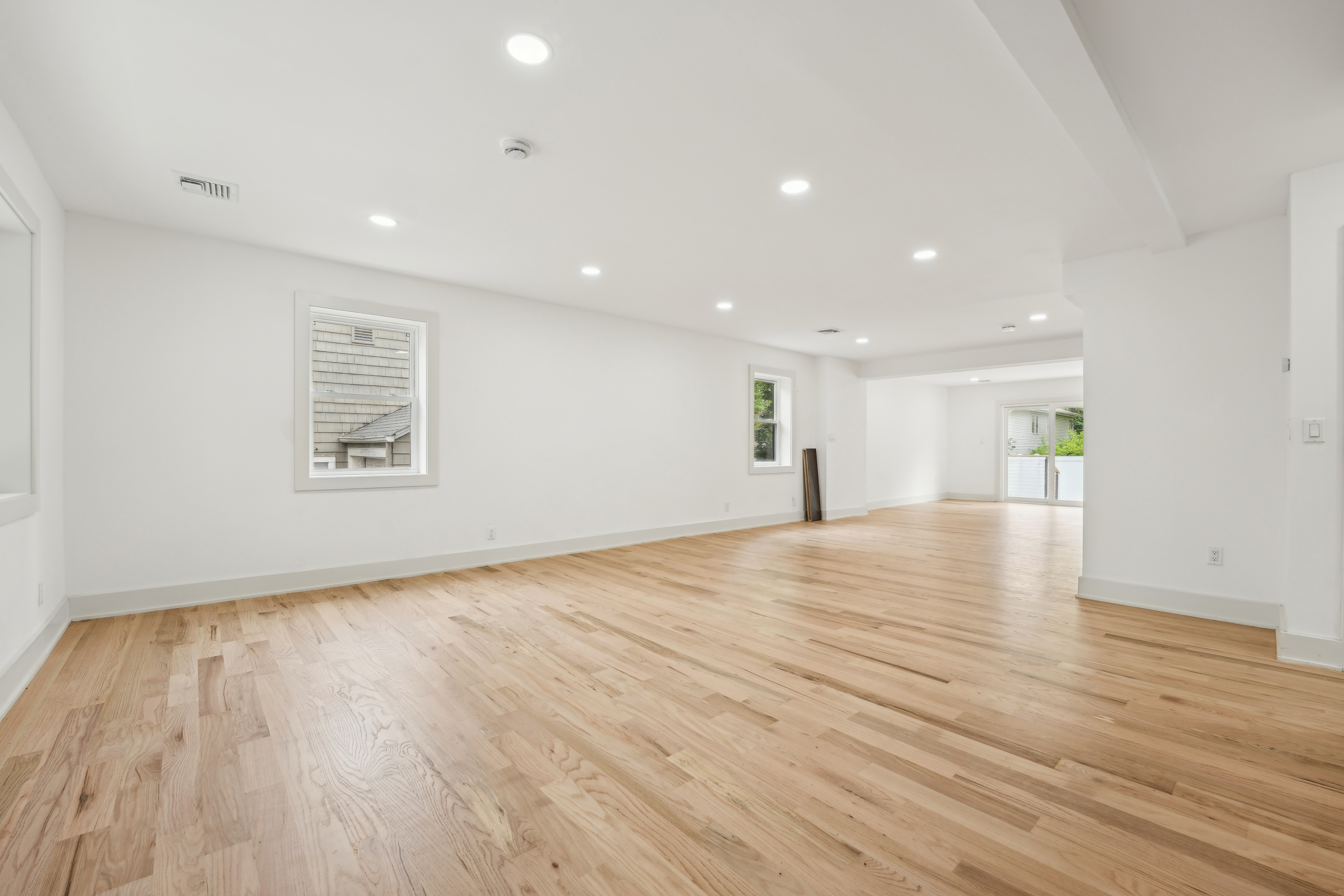 25 Sterling Drive Livingston NJ bedroom photo 4